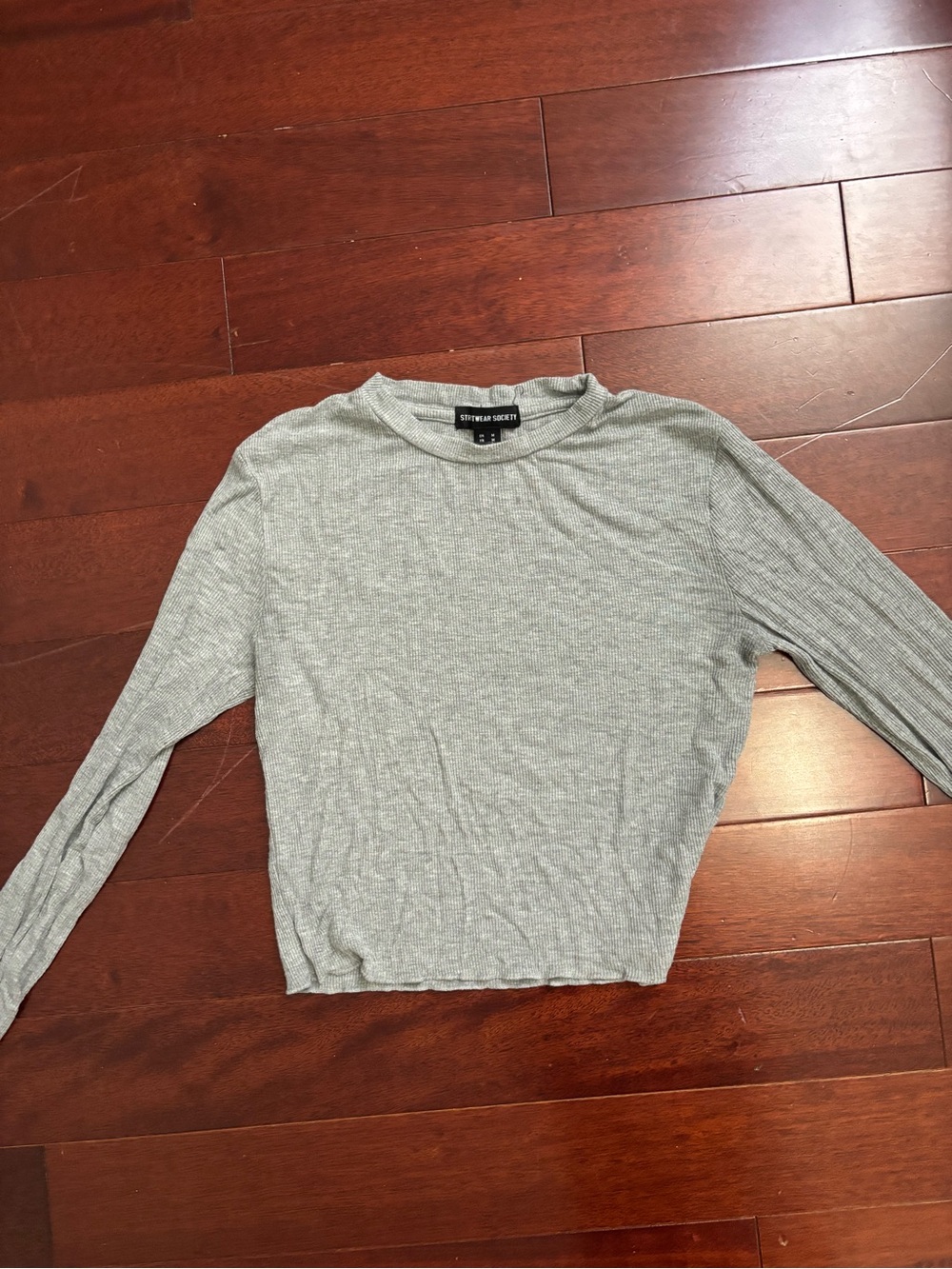 Streetwear Society Light Gray Ribbed Long-Sleeve Crop Top